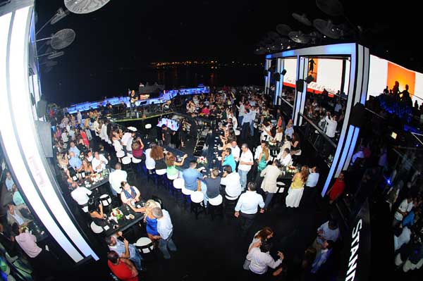 Fundraising event sickle disease at SKYBAR
